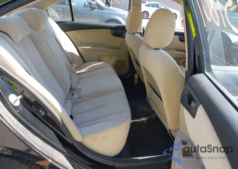 2010 Kia Optima Lx z USA, uszkodzony, nr VIN KNAGG4A8XA5384781